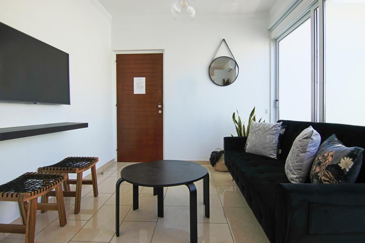 Apartamento Phaedrus Living: Seaside Luxury Flat Lighthouse 62 Paphos Exterior foto